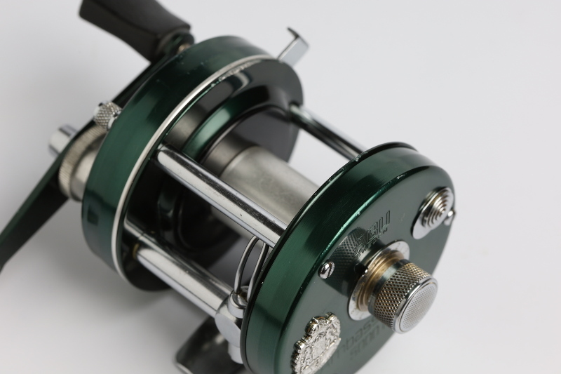 74年 ABU AMBASSADEUR 5000D シャンパン #741100 - メルカリ 74年 ABU