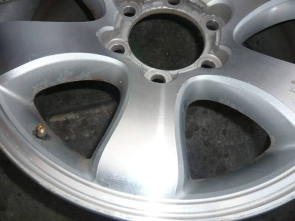 １２０プラド純正　２００系ハイエース等_2