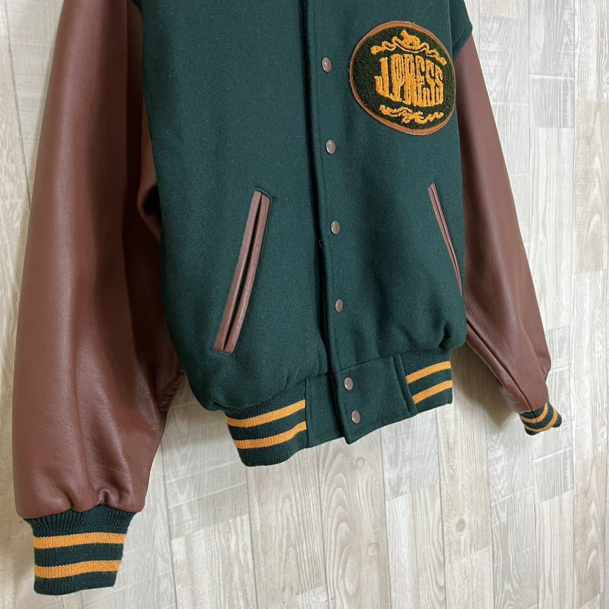 J.PRESS スタジャン XL 緑/茶色 美品 J.PRESS スタジャン XL 緑/茶色
