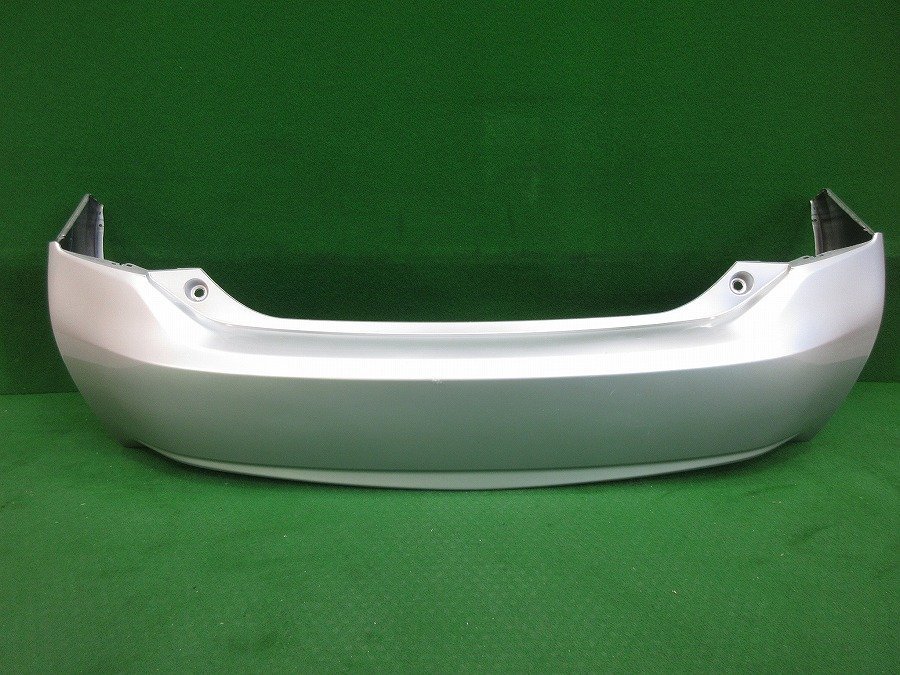 送料無料】ZVW30 プリウス S 後期 純正 リア バンパー Assy 070/白