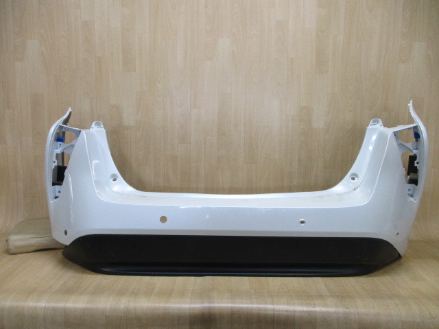 B9/ ZVW50/ZVW51/ZVW55プリウス純正リアバンパー52159-47110 リア