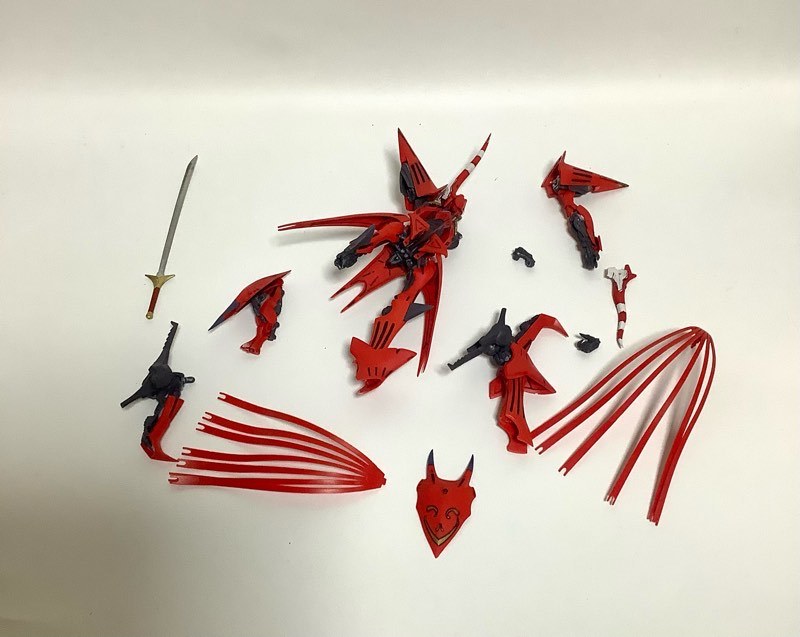 ファイブスター物語】WAVE FSS 1/144 ファントムスカーレット ガレージ  