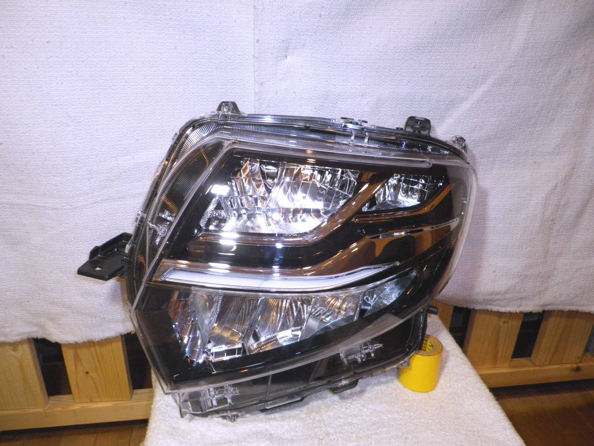 L39 美品 ステー破損ナシ 打刻Z タントカスタム LA650S LA660S 左 