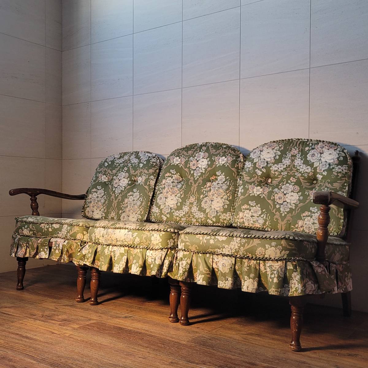 ① 美品 飛騨産業 キツツキ ナラ材 両肘 アームチェア 1Pソファ B