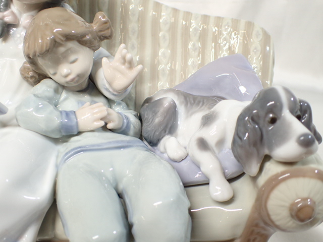 工芸品 【瑞】リヤドロLLADRO 『お姉ちゃまのお話』 姉妹 犬 フィギュ