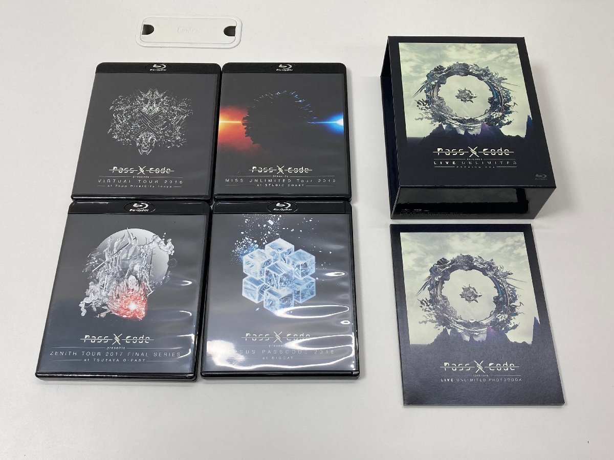 ☆22-1823】□中古□PassCode 2016-2018 LIVE UNLIMITED PREMIUM BOX