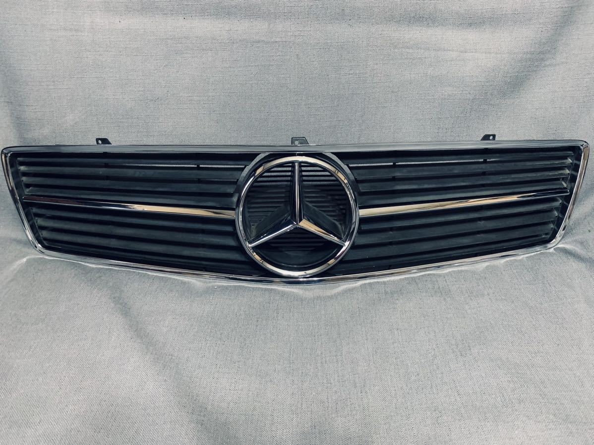 Mercedes-Benz□W126(SEC)純正フロントグリル.① SEC Mercedes-Benz |