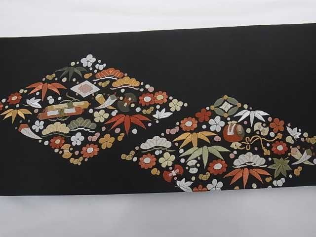 染彩画作品　“約束” 着物屋こころ□塩瀬 九寸名古屋帯 刺繍 宝尽くし吉祥文 黒地 金糸 たれ