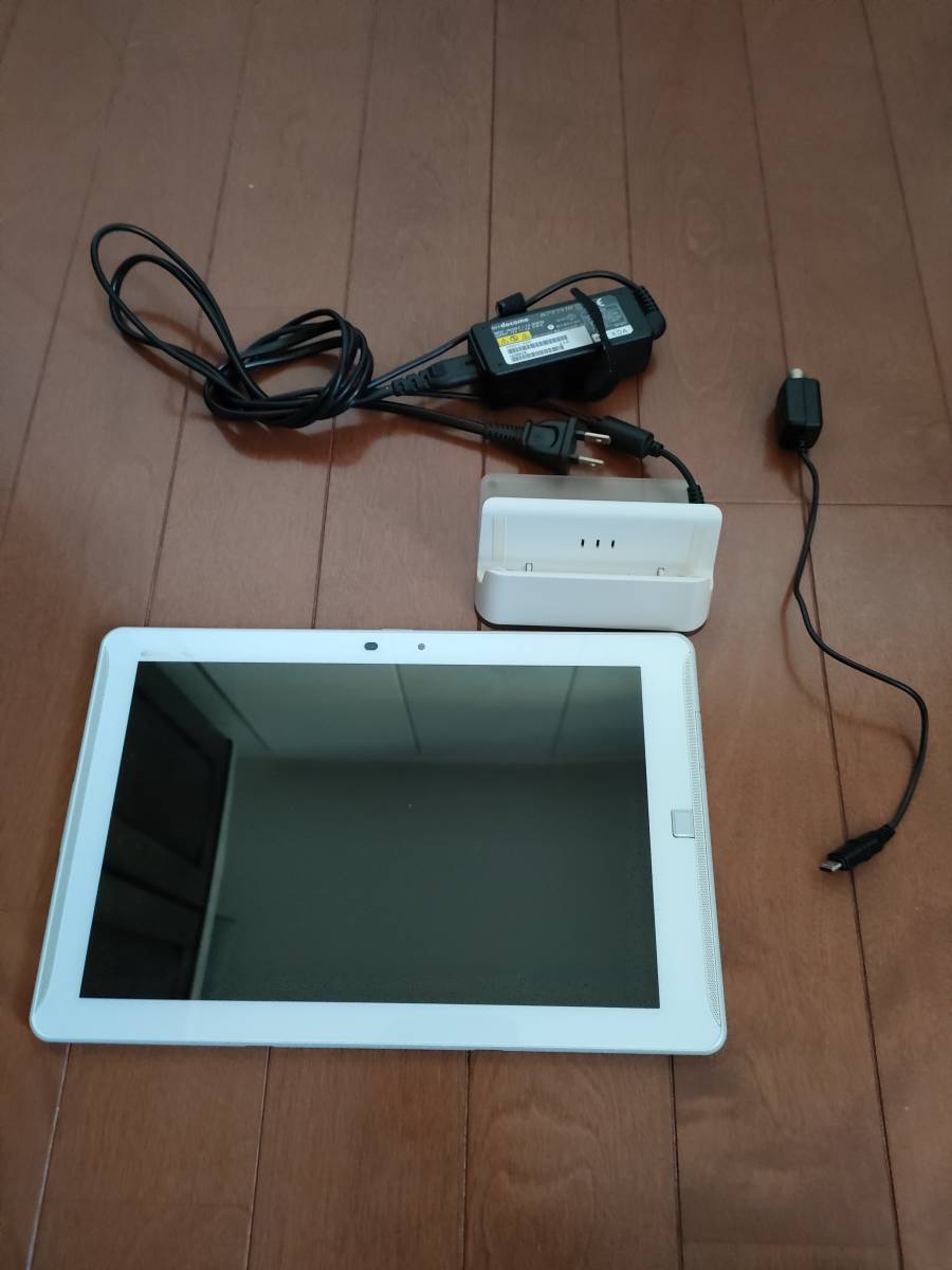 定番人気，限定SALE FUJITSU ARROWS Tab F-02F docomo タブレット 10.1インチ TV フルセグ受信 富士通 ドコモ(本体)｜売買されたオークション情報、yahooの商品情報をアーカイブ公開 - オークファン 本体