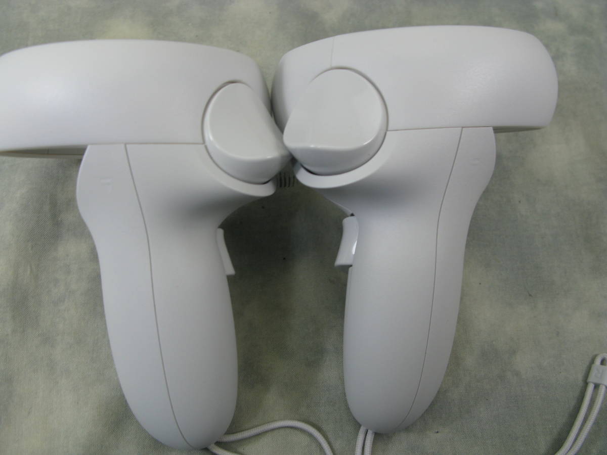 rkキ12-62 Oculus Quest 2 KW49CM 本体とコントローラーのみ 中古品 要 