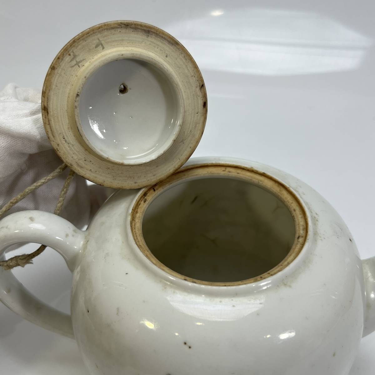 中国美術 唐物 豆彩 粉彩 万暦 久2830 在銘 粉彩人物紋蓋物 時代品 唐三彩 銀閣中国美術 旧家蔵出(YC25 φ18cm 折口碗 刻蓮花紋 梅瓶」に見る中国の美学--人民網日本語版--人民日報