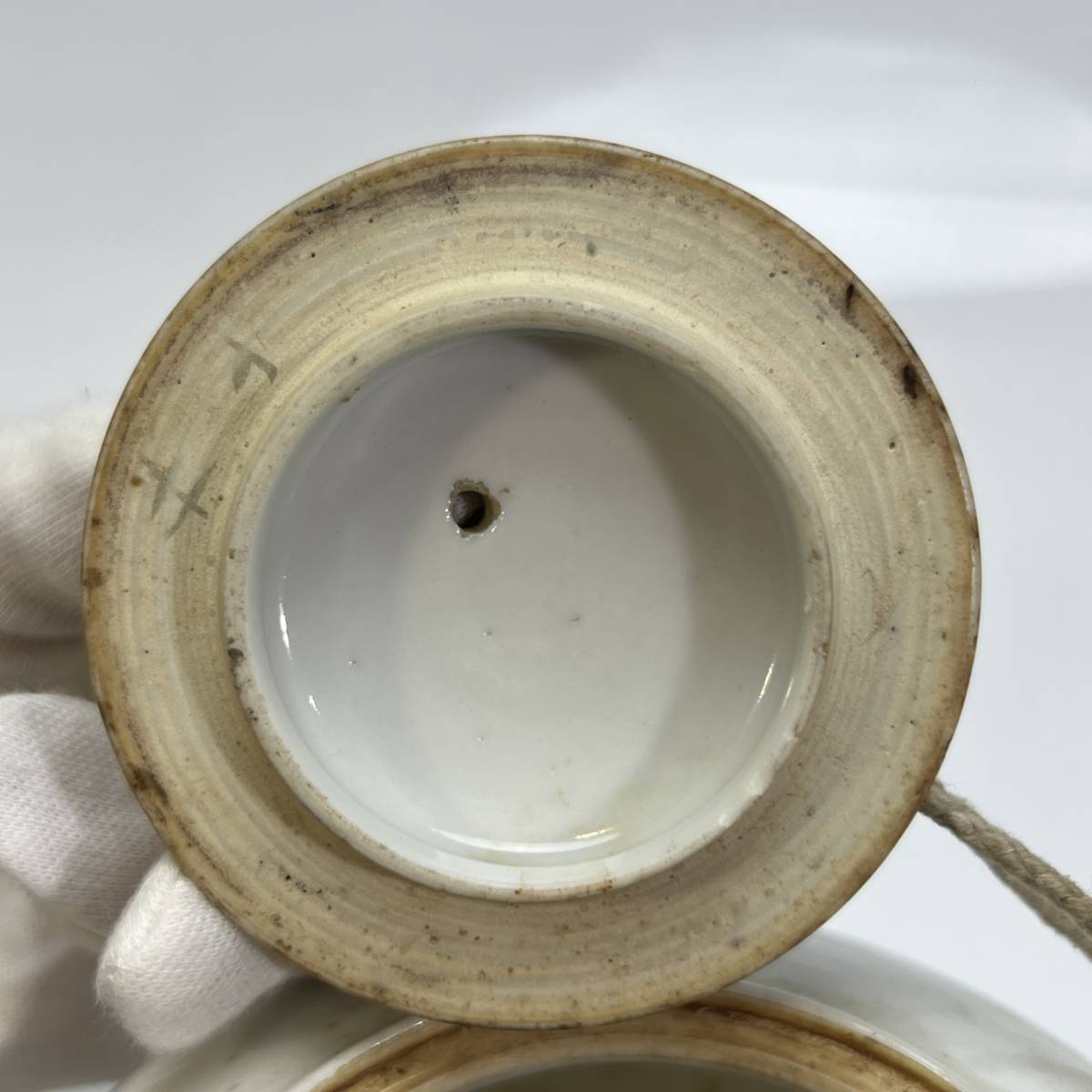 中国美術 唐物 豆彩 粉彩 万暦 久2830 在銘 粉彩人物紋蓋物 時代品 唐三彩 銀閣中国美術 旧家蔵出(YC25 φ18cm 折口碗 刻蓮花紋 梅瓶」に見る中国の美学--人民網日本語版--人民日報