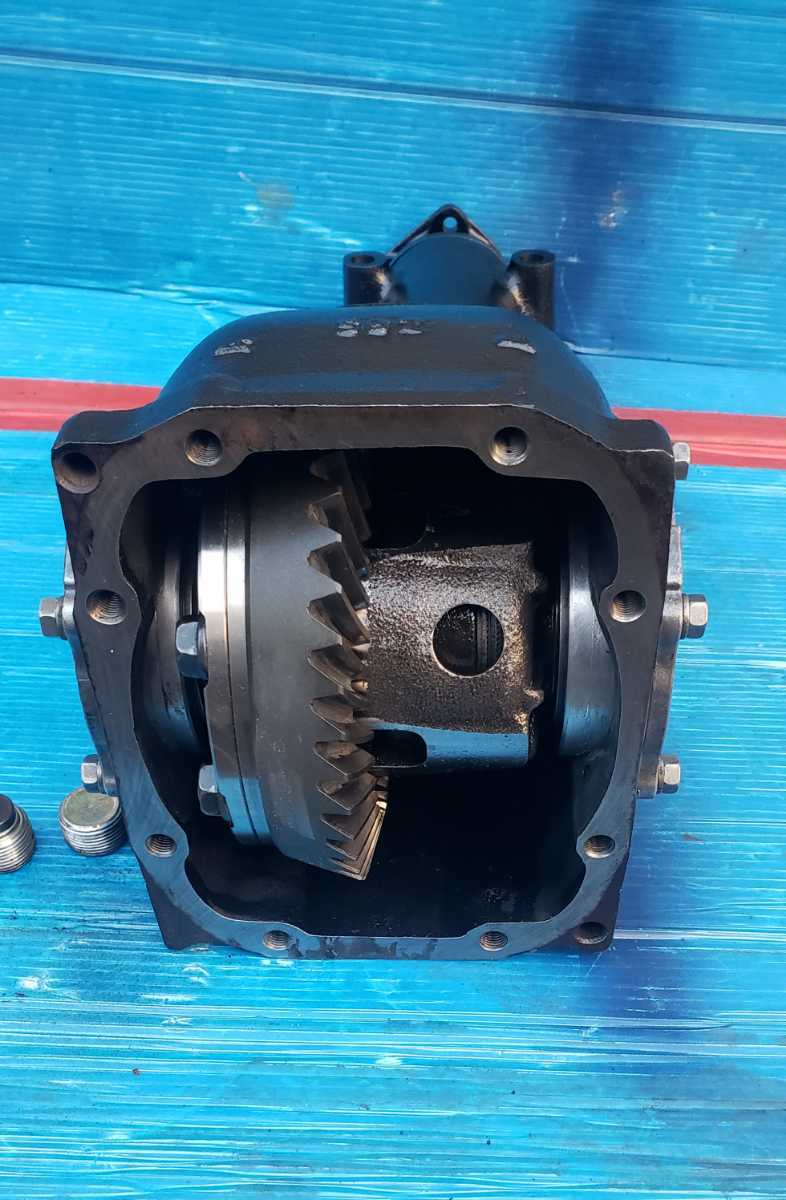 R180 ケンメリ ハコスカ ケンメリ？ ハコスカ？ ノンスリ R１８０デフ　日産スバル　ケンメリ　ハコスカ