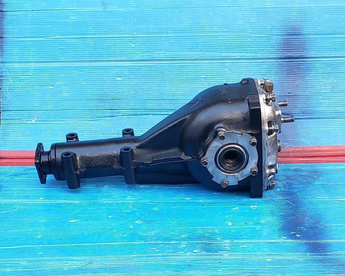 R180 ケンメリ ハコスカ ケンメリ？ ハコスカ？ ノンスリ R１８０デフ　日産スバル　ケンメリ　ハコスカ
