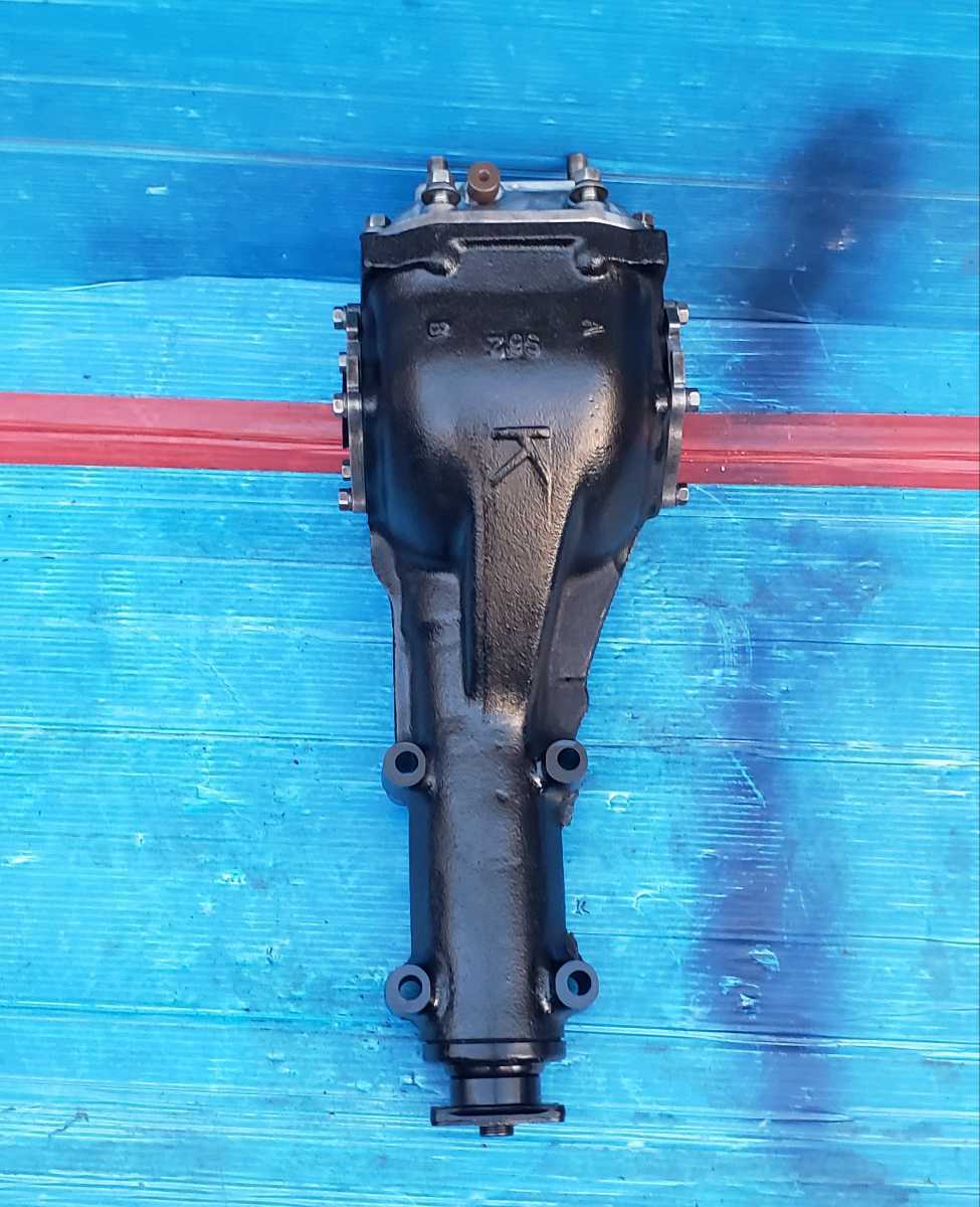 R180 ケンメリ ハコスカ ケンメリ？ ハコスカ？ ノンスリ R１８０デフ　日産スバル　ケンメリ　ハコスカ