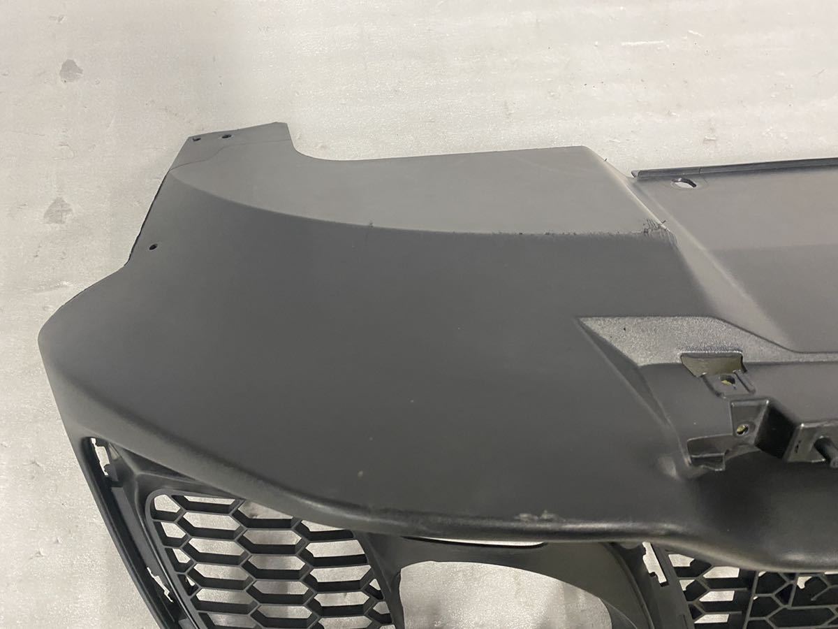 フィアット　アバルト595純正フロントバンパーグリル 735633050 ロアグリル 0 FIAT ABARTH FIAT&frasl;フィアット アバルト595純正フロントバンパー735633044 レーシングメッシュグリルシステム