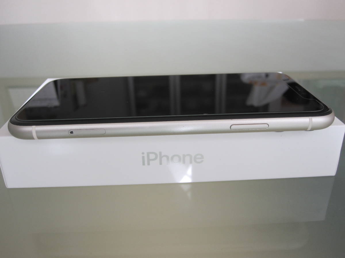 美品】送料無料 iPhone11 128GB SIMフリー バッテリー最大容量90% 白
