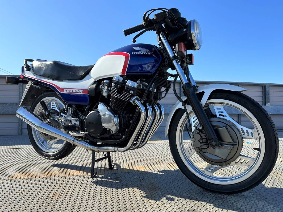 cbx550f レストアベース （新規逆輸入 CBX550F ぐずる）