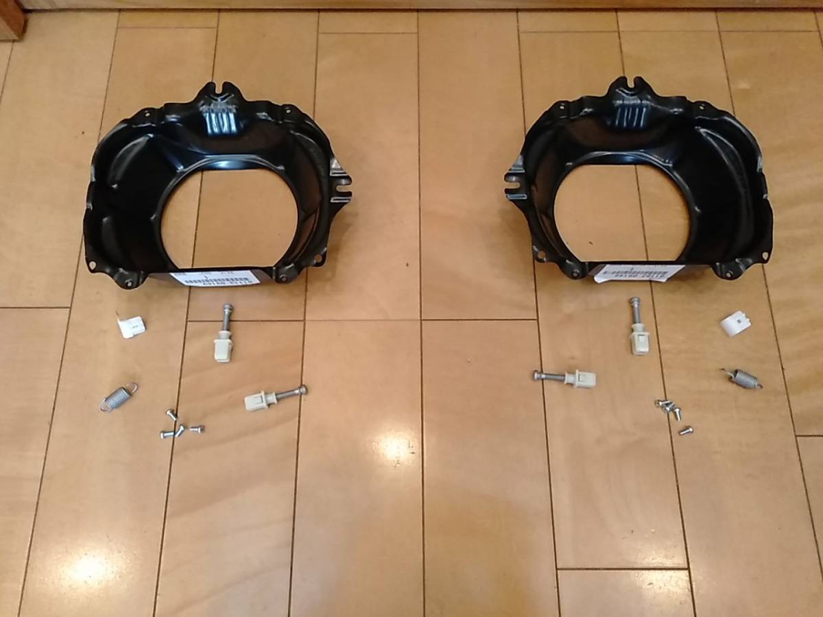 ハイラックス 50 60 100 系 ヘッドライト マウンティング 一式 左右セット （ブリハイ YN LN 56 60 65 80 85 100 105 106 107 108 180 130 