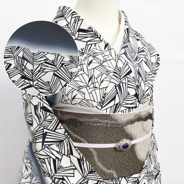 最新作，お買い得 12799 秀品 正絹 肩裾模様 若松模様 モノトーン 染め分け 訪問着 袷(仕立て上がり)｜売買されたオークション情報、yahooの商品情報をアーカイブ公開 - オークファン 仕立て上がり