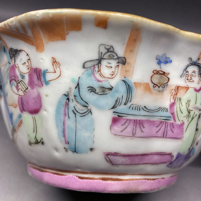 清代同治年製款粉彩人物図輪花碗 -大清同治