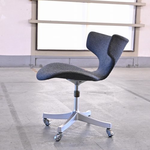 Tendo/天童木工「KABUTO/カブトチェア」ファブリック アルミフレーム