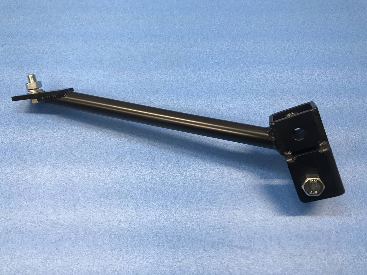 スズキ ジムニー リヤラテラルロッド 50mm補正ダウンブラケット(JB23.33，43)