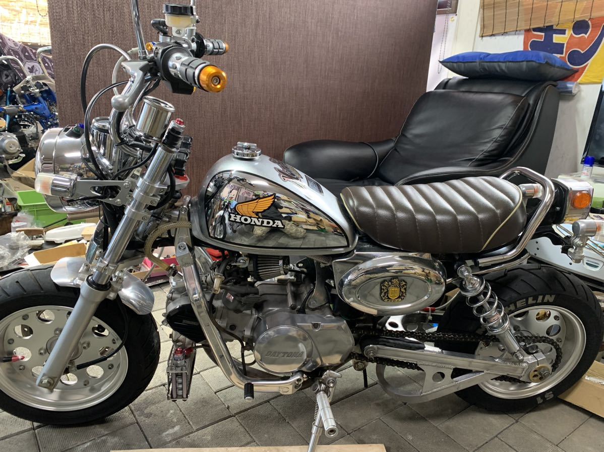 実動 メッキモンキー フルカスタム 12v ゴリラ (51cc-125cc)｜売買され