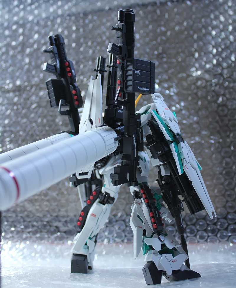 HGUC 1⁄144 フルアーマー・ユニコーンガンダム(デストロイモード
