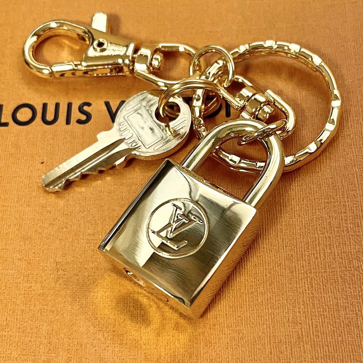 送料無料】 ルイヴィトン パドロック 旧デザイン カデナ 南京錠 Louis