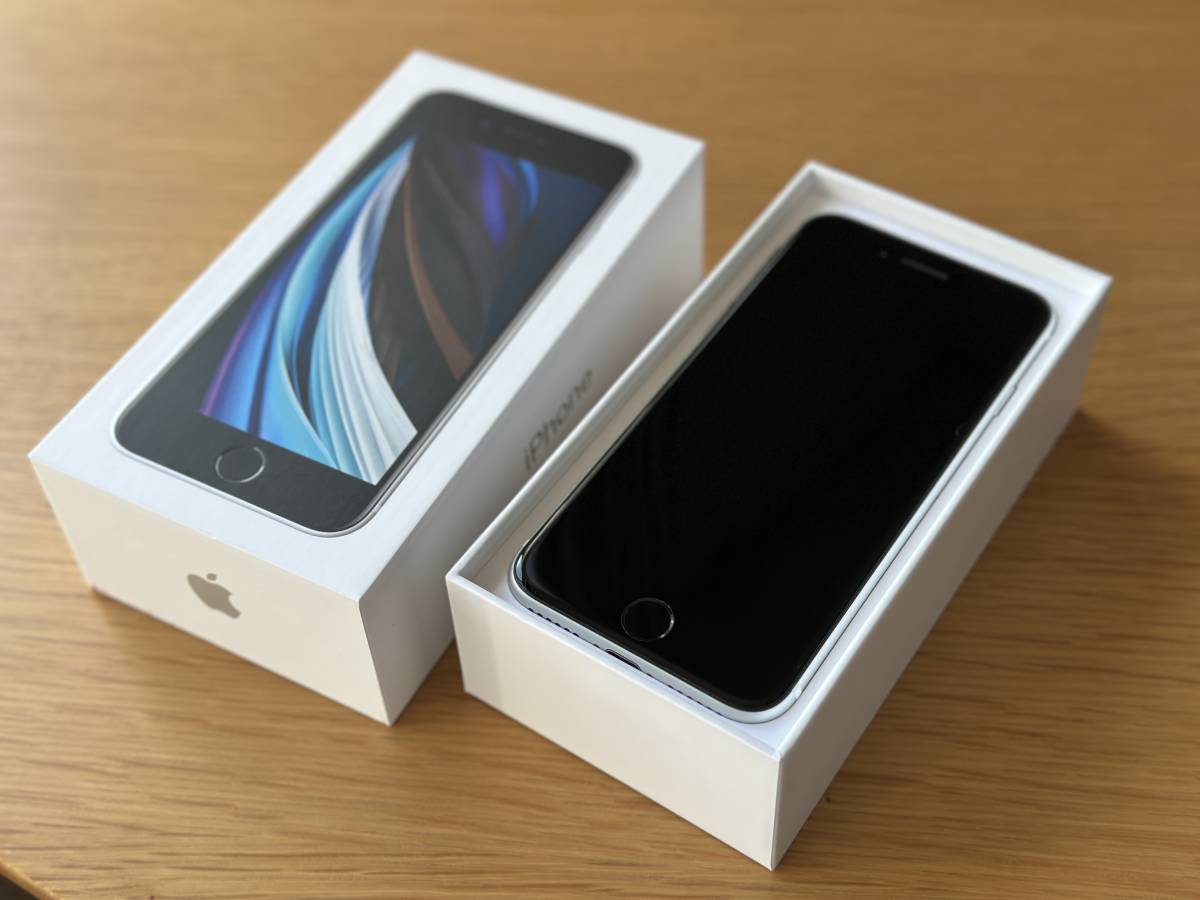 iPhone SE 第二世代 ホワイト SIMフリー バッテリー100% 極美品新品 
