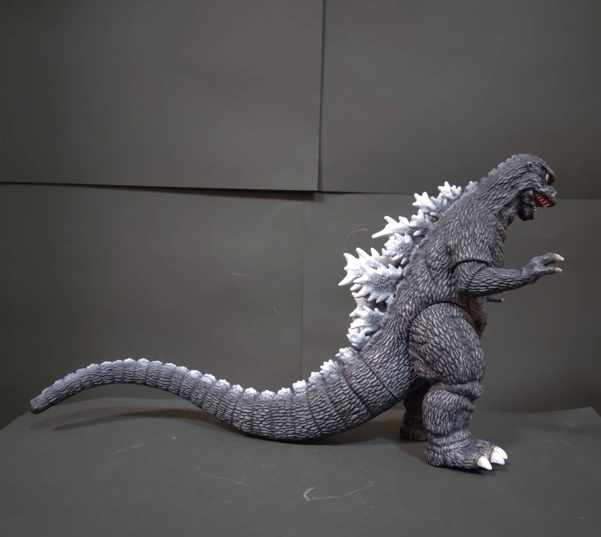ゴジラ怪獣ソフビ ゴジラ1984 リペイント完成品 ゴジラ怪獣ソフビ