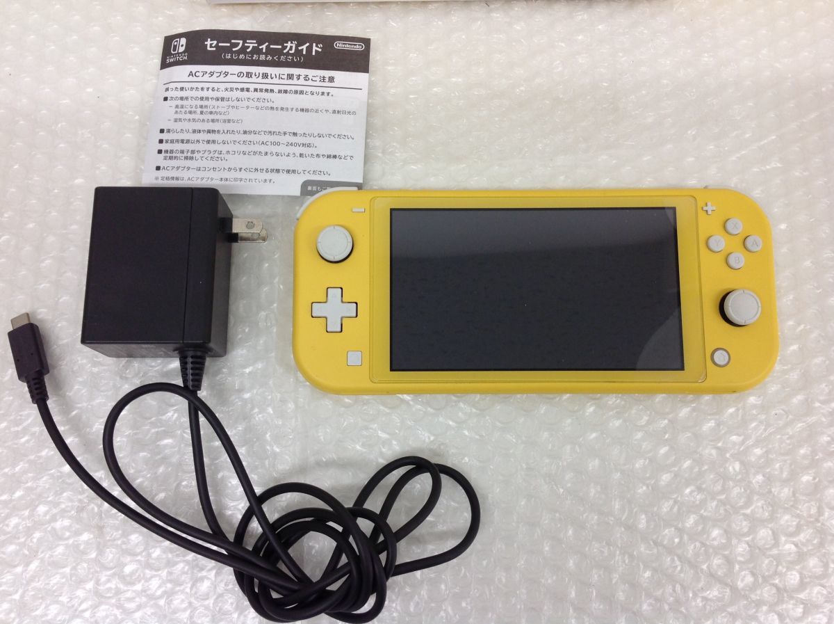 Nintendo Switch 細長い Lite イエロー 箱 ACアダプタ付 売買された  