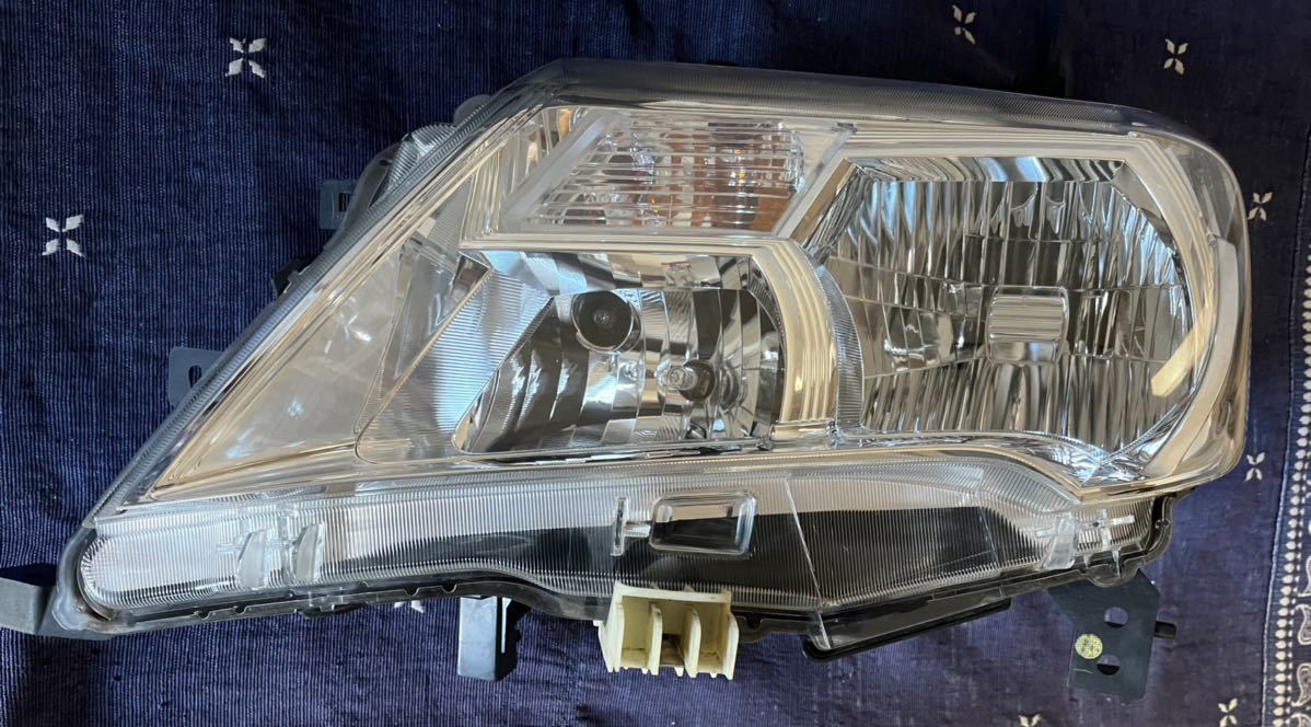 セレナ C26 FC26 前期 HID 左右ヘッドライト バラスト付き 点灯OK