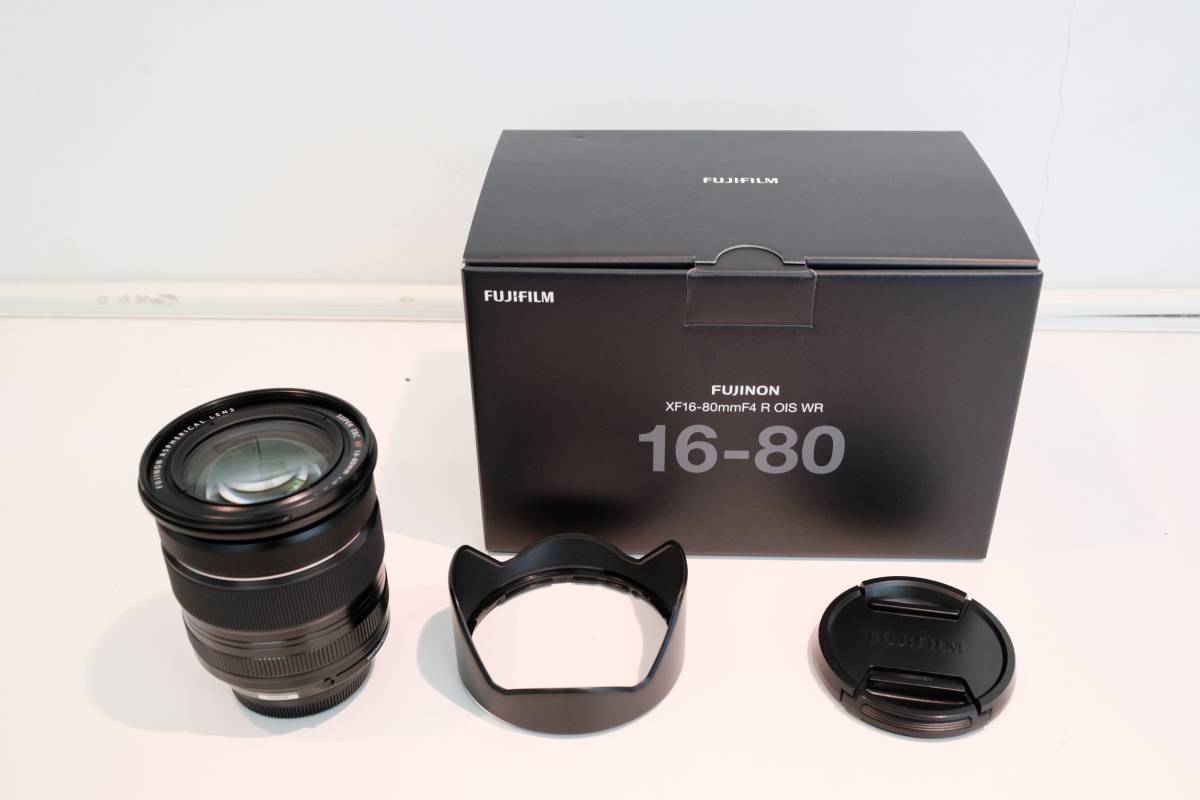美品 FUJIFILM XF16-80mm F4 R OIS WR 箱、付属品付 美品 FUJIFILM