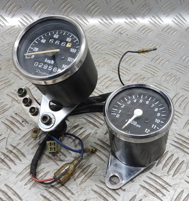 SR400 1JR デイトナスピードメーター＆インジケータランプ e62-42s6