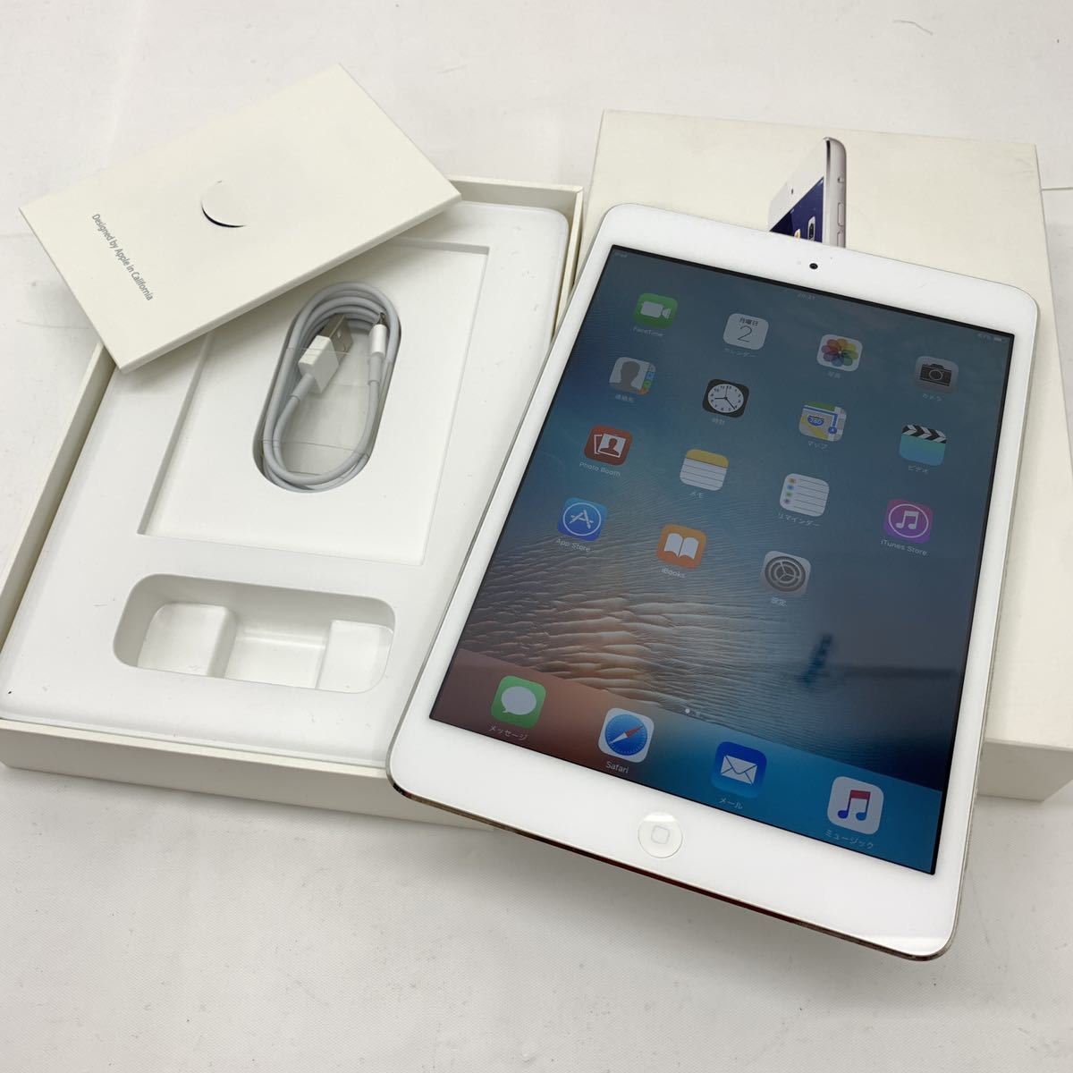 097H689☆1円～ Apple iPad mini MD531J/A 16GB Wi-Fiモデル Silver