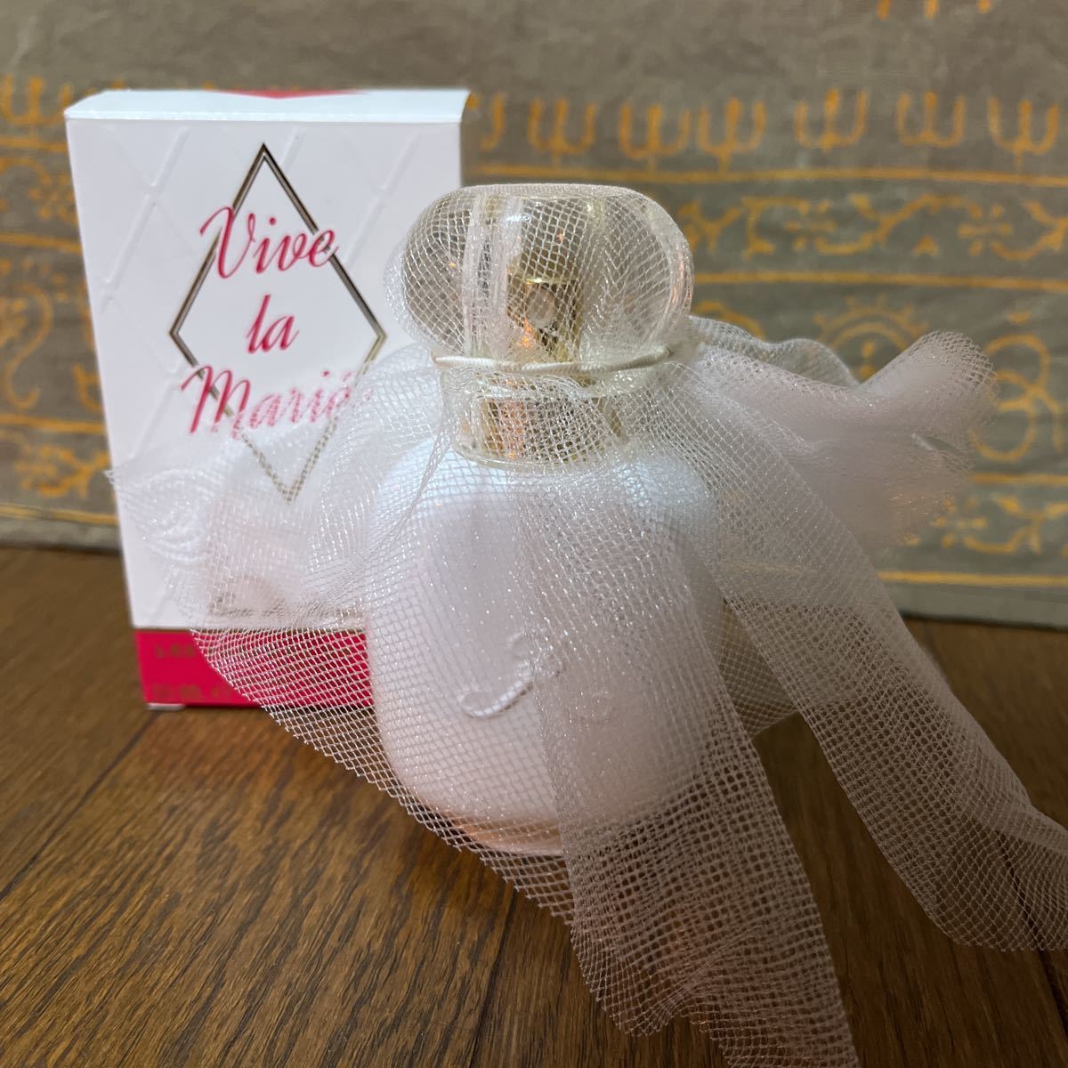  パルファン ロジーヌ パリ ヴィーヴ ラ マリエ EDP 50mlボトル LES PARFUMES DE ROSINE Vive la Mariee 花嫁の香り(女性用)｜売買されたオークション情報、yahooの商品情報をアーカイブ公開 - オークファン その他