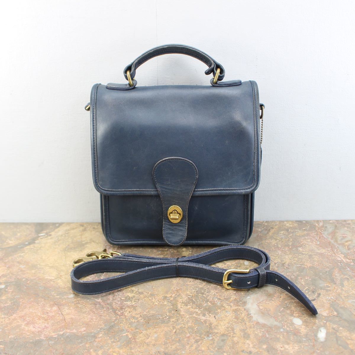 OLD COACH TURN LOCK LEATHER 2WAY SHOULDER BAG MADE IN USA/オールド