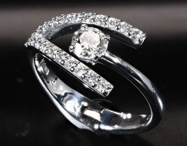天然 ダイヤモンド リング 指輪 0.41ct 18金 WG 国内生産品【高品質ダイヤ使用】K18 (刻印有 1