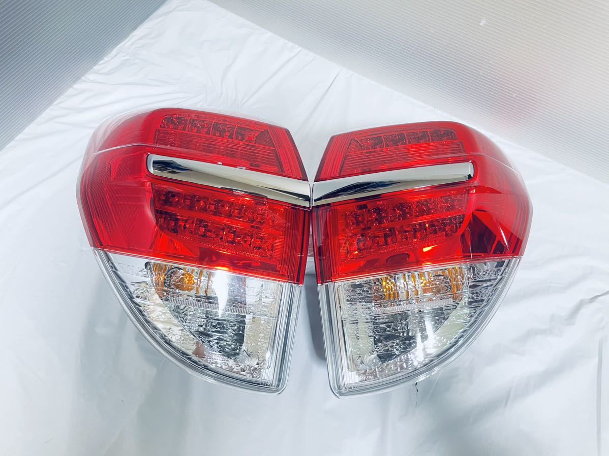 車 TOYOTAヴァンガード後期トヨタ純正 テールランプ左右セット