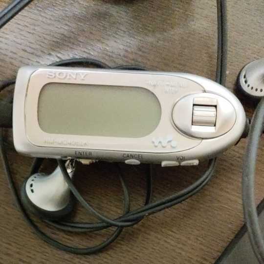 SONY Hi-MDウォークマン MZ-NH1 BCA-MZNH1 中古品 動作未確認
