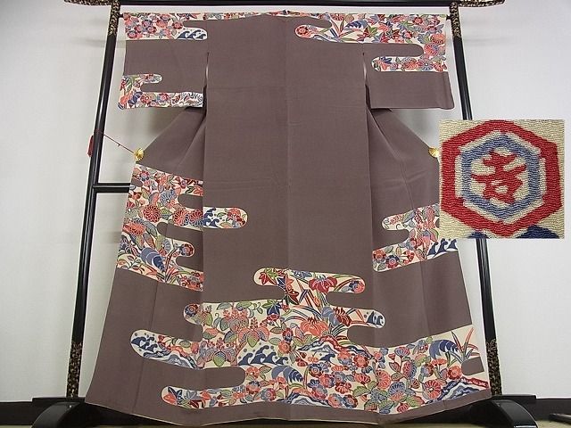 着物屋こころ■極上　和染紅型　栗山紅型　栗山吉三郎　訪問着　エ霞花文　着丈162cm　裄丈65.5cm　正絹　逸品　A-ma3216