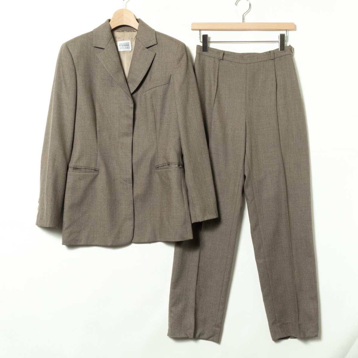 GIANFRANCO FERRE STUDIO ジャンフランコフェレストゥーディオパンツ