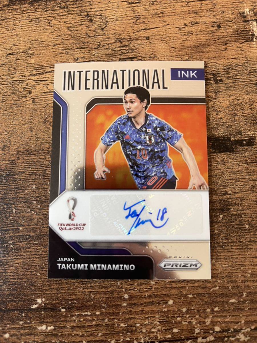 日本代表 南野拓実 TAKUMI MINAMINO 直書きサイン PANINI PRIZM FIFA