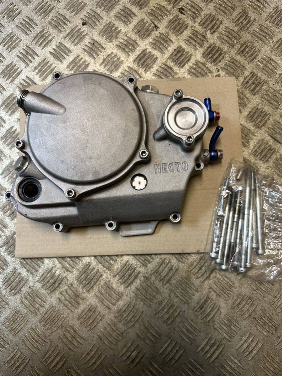 NSF100 ネクト製クラッチカバー　シルバー　エイプ 100 XR100モタード 