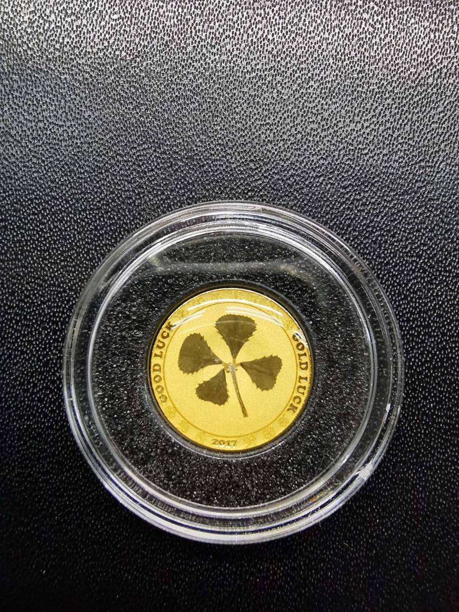 四葉のクローバー』パラオ共和国 美品 パラオ 四葉のクローバー 1ドル金貨 2017年