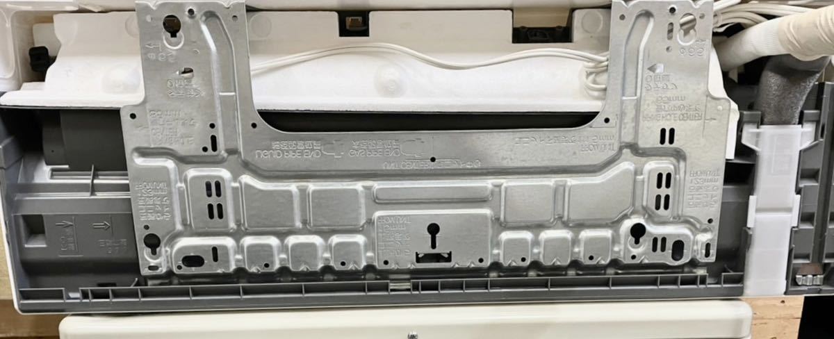 極美品 ほぼ未使用 日立 HITACHI ルームエアコン 白くまくん AJ 