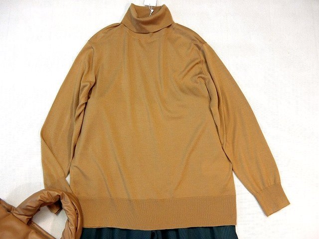 ■23区大きいサイズ44スーパーファインウールタートルネックニット/キャメル21,010円■