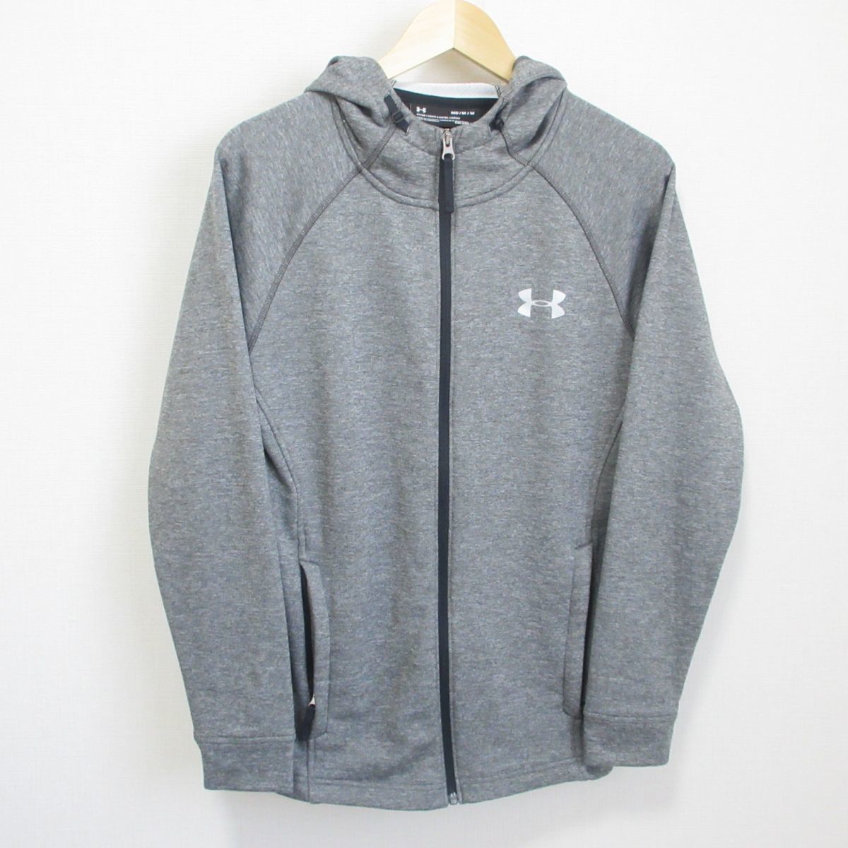 お買い得，SALE UNDER ARMOUR アンダーアーマー ジップアップ スウェットパーカー ジャケット MD 灰 グレー 101(パーカー)｜売買されたオークション情報、yahooの商品情報をアーカイブ公開 - オークファン パーカー